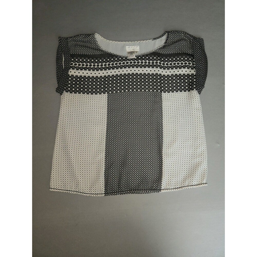 M.S.S.P. Max Studio Women’s Size M Polka Dot Top Short Sleeve Black White Blouse